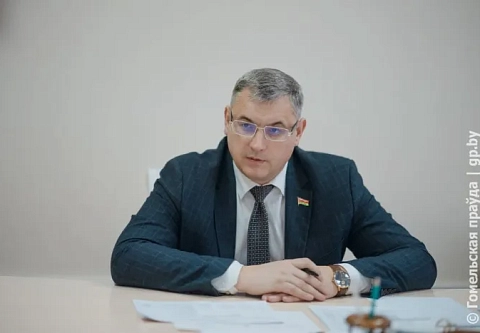 Призрачные маршрутки и хозпостройки: заместитель председателя облисполкома Андрей Барановский провел прием граждан 