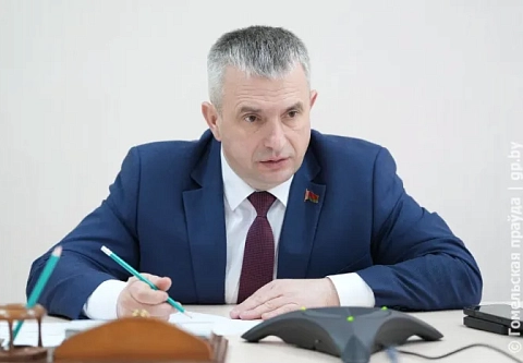 Автобус – студентам и пенсионерам, дорожку – гомельчанам. Председатель облисполкома Иван Крупко провел прямую линию