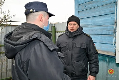 В поселке Житовля Гомельского района обнаружено тело мужчины: на месте работают эксперты ГКСЭ