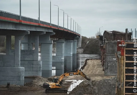Движение по правому мосту через Днепр под Речицей откроют в 2027 году. Рассказываем подробности