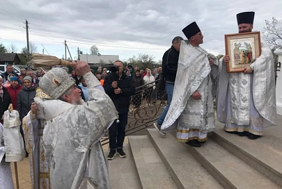 В Малых Автюках Калинковичского района освящен новый храм в честь святой Параскевы
