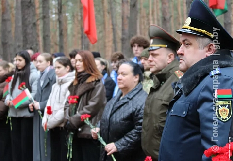 В Ветковском районе перезахоронили останки мирных жителей, погибших от рук фашистов