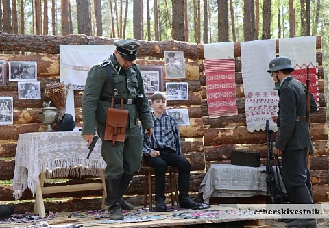 В Чечерске в преддверии Дня Победы провели военно-историческую реконструкцию