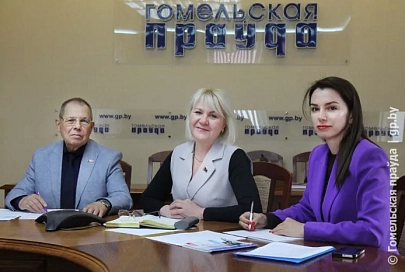 Разъяснили нюансы новых правил по охране труда при работе на высоте и рассказали, должен ли наниматель перед проверкой знаний по охране труда провести учебу