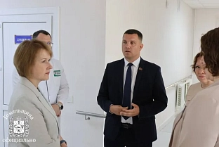Член Совета Республики, председатель областного Совета депутатов Екатерина Зенкевич встретилась с коллективом Кормянской районной больницы