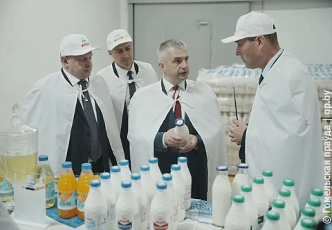 Молоко в пластике и стекле. С ходом модернизации Жлобинского молочного завода ознакомился губернатор Иван Крупко