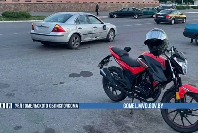 За сутки два мотоциклиста попали в ДТП на Гомельщине