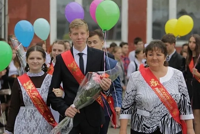Последний звонок в Урицкой средней школе