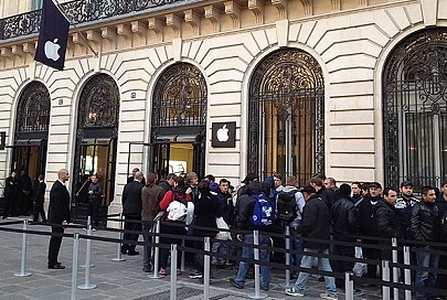 Очередь за iPhone 6 выстроилась в Нью-Йорке