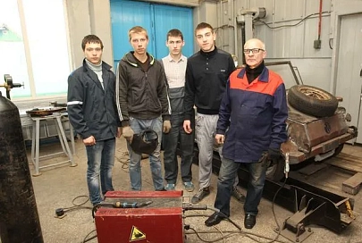 Гомельские энтузиасты заканчивают создание копии автомобиля времен Второй мировой