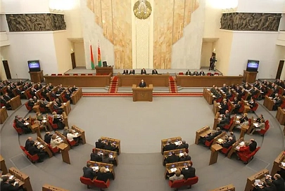 Более 30 законопроектов будет подготовлено и внесено в парламент в 2015 году