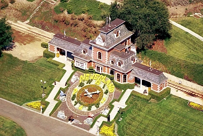 Бывшее ранчо Майкла Джексона Neverland продается за 100 миллионов долларов