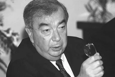 На 86-м году жизни после продолжительной болезни скончался бывший премьер-министр и экс-глава МИД России Евгений Примаков