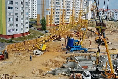 На стройке в Мозыре упал башенный кран