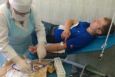 Речицкие пожарные-спасатели присоединились к республиканскому движению по безвозмездной сдаче крови