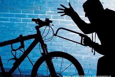 В поисках денег на алкоголь, друзья из Светлогорска совершили кражи в подъездах