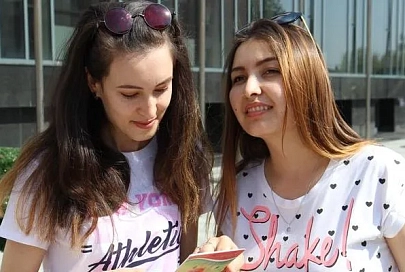 Могут ли гомельчане общаться с иностранцами на английском?