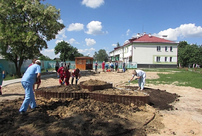В Уваровичском доме-интернате создан настоящий «Сад запахов»