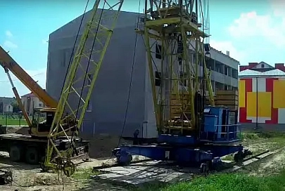 В Брагине крановщику во время работы стало плохо, его сняли спасатели