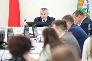 Заготовка кормов, чистота траншей, готовность техники. В облисполкоме обсудили актуальные вопросы сельского хозяйства