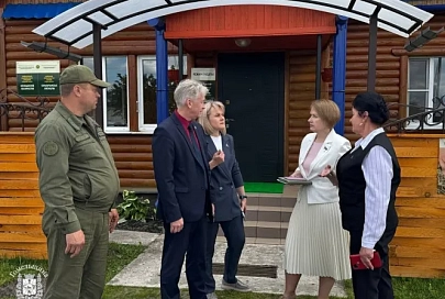 Член Совета Республики, председатель областного Совета депутатов Екатерина Зенкевич с рабочим визитом посетила Ельский район