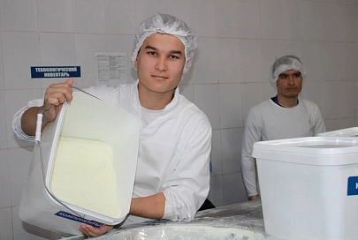 Проверка со вкусом. Профсоюзы проконтролировали работу студотряда на гомельской фабрике мороженого