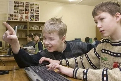 Первый в Гомельской области районный STEM-центр открылся в Лельчицах