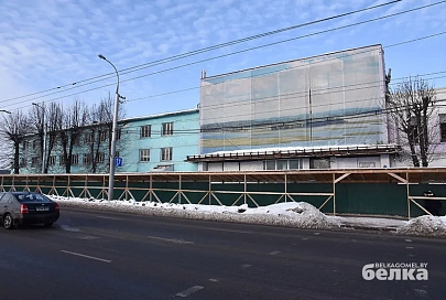 В Гомеле начат демонтаж корпусов бывшего здания завода торгового оборудования, расположенных на улице Барыкина