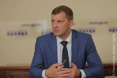 О незрелом общепите, торговцах с лотка, “Короне” и “Макдоналдсе” рассказал начальник главного управления торговли и услуг