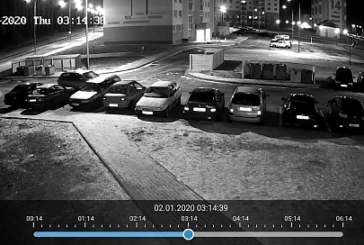 Видеофакт. В Светлогорске пьяный водитель повредил на парковке шесть автомобилей 