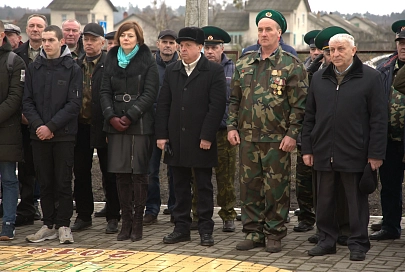 Он не мог уходить, покидая товарищей…