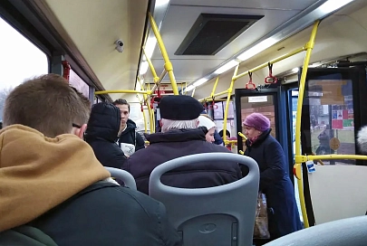 В Речицком районе пенсионерка упала в автобусе и получила перелом 