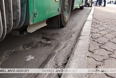 В Мозыре под колесами общественного транспорта погиб пешеход