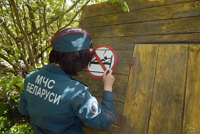 В Буда-Кошелевском районе появились колодцы, оформленные в противопожарной тематике