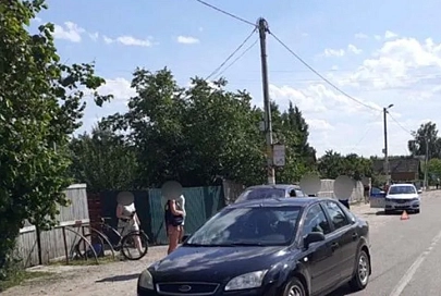 В Жлобинском районе автомобиль сбил внезапно выбежавшего на дорогу мальчика