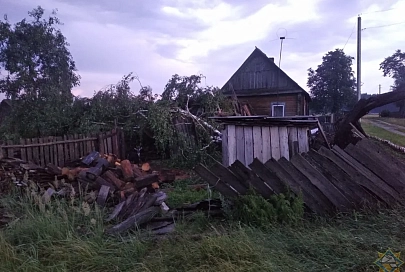 В Калинковичском районе устраняют последствия непогоды
