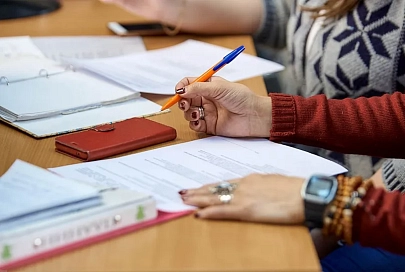 Исполнительные надписи нотариуса отменены. Прокуратура Брагинского района помогла защитить права пенсионерки