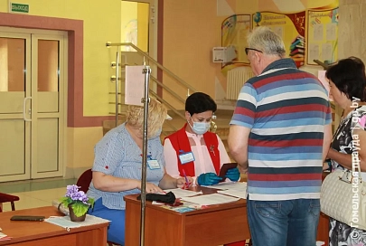 Мозырские избиратели активно голосуют на выборах Президента Республики Беларусь
