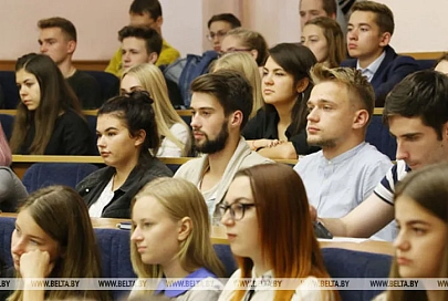 Около 26,3 тыс. абитуриентов зачислено в вузы на бюджет