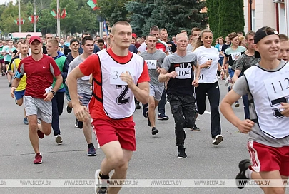 ФОТОФАКТ: В Буда-Кошелево пробежали кросс в поддержку мира, безопасности и спокойствия Беларуси