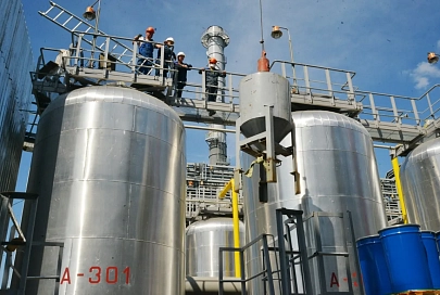 Мозырский НПЗ планирует в сентябре переработать не менее 1 млн т нефти