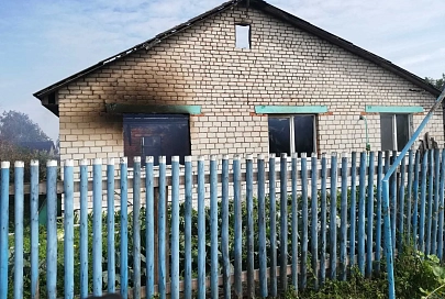 В Рогачевском районе мужчина пытался потушить пожар и получил ожоги