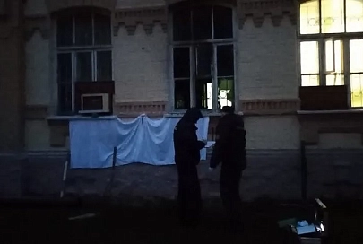 В Мозыре бросили коктейль Молотова в здание ГАИ