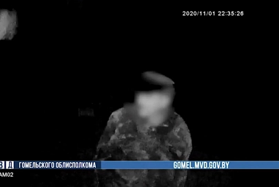 Пенсионер похитил из чужой бани вещи и прихватил с собой канистру с бензином и камеры видеонаблюдения