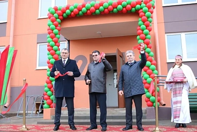 Время приятных подарков: в Большевике торжественно открыли два жилых дома 