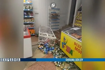 В агрогородке Урицкое Гомельской области местный житель устроил погром в магазине