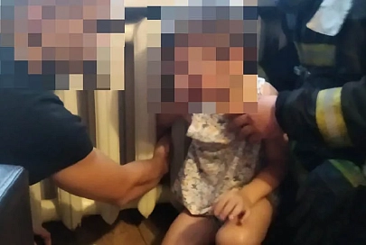 В Лельчицах спасатели помогли вытащить руку пятилетнего мальчика из батареи