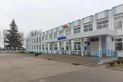 Дабрынская сярэдняя школа Ельскага раёна адзначыла 110-годдзе