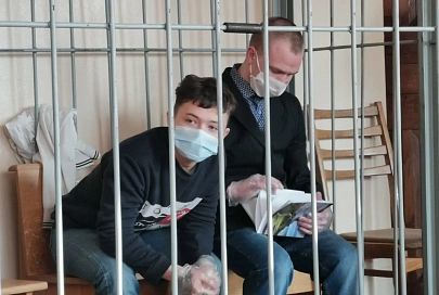 Несовершеннолетний обвиняемый от дачи показаний отказался: новые подробности по делу участников протестных акций в Гомеле