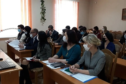 Мозыряне в формате диалоговой площадки обсуждают основные направления развития семейной политики 